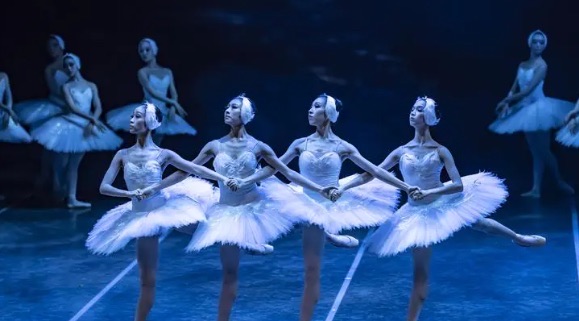 网络图片(侵删) 网络图片(侵删)