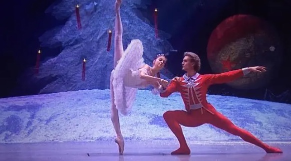 网络图片(侵删) 网络图片(侵删)