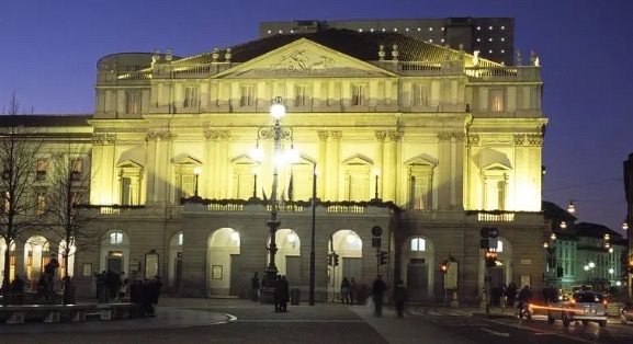 网络图片(侵删) 网络图片(侵删)