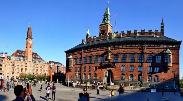 网络图片(侵删) 网络图片(侵删)