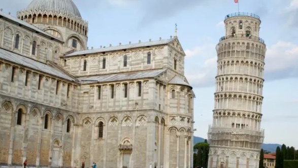 网络图片(侵删) 网络图片(侵删)