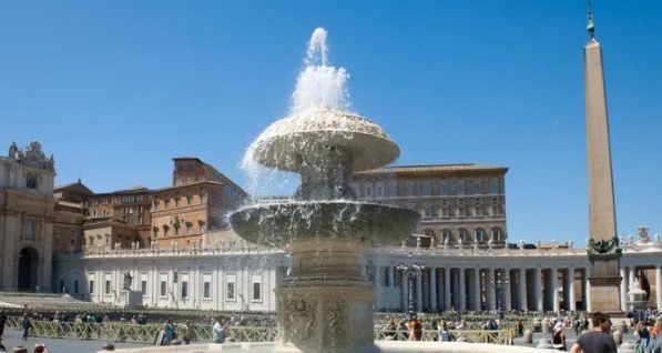 网络图片(侵删) 网络图片(侵删)