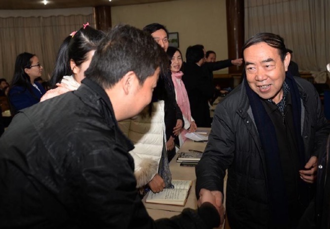 网络图片(侵删) 网络图片(侵删)