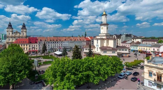 网络图片(侵删) 网络图片(侵删)