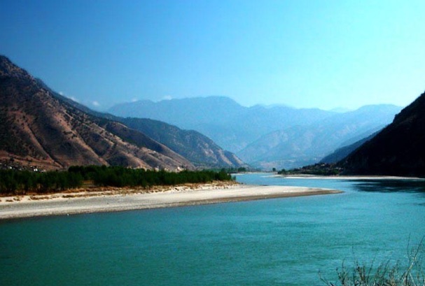 网络图片(侵删) 网络图片(侵删)