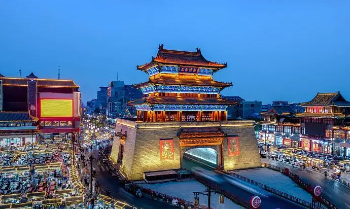 网络图片(侵删) 网络图片(侵删)