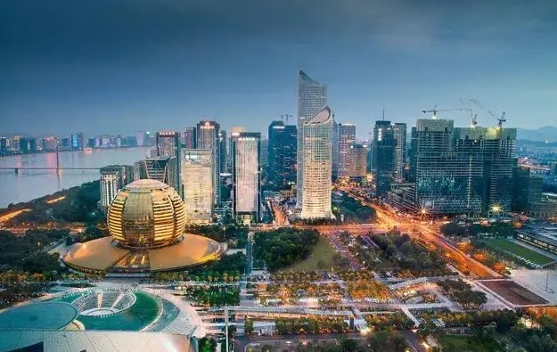 网络图片(侵删) 网络图片(侵删)