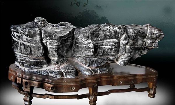 网络图片(侵删) 网络图片(侵删)