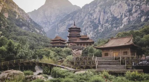 网络图片(侵删) 网络图片(侵删)