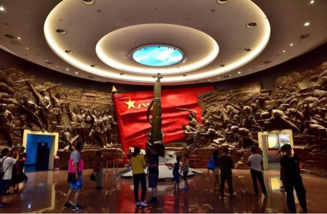 网络图片(侵删) 网络图片(侵删)