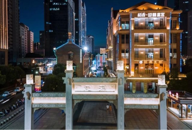 网络图片(侵删) 网络图片(侵删)