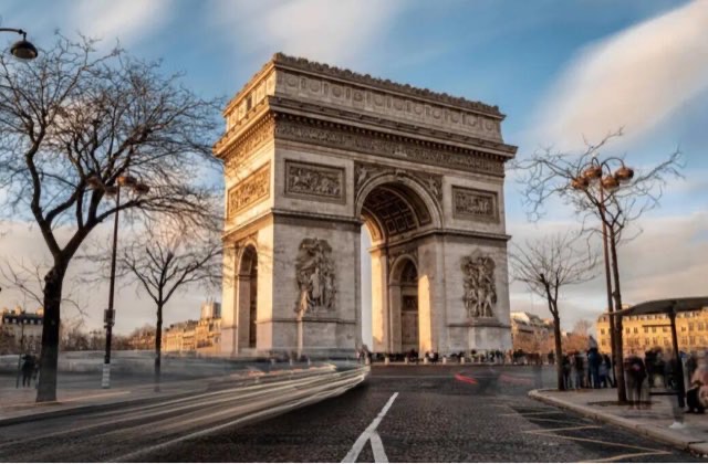 网络图片(侵删) 网络图片(侵删)