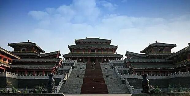 网络图片(侵删) 网络图片(侵删)