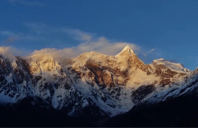 网络图片(侵删) 网络图片(侵删)