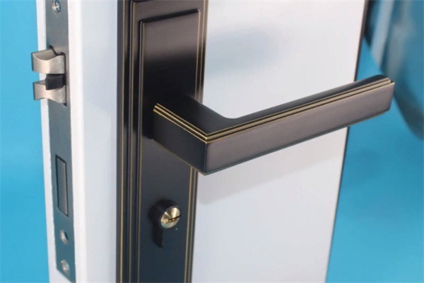 网络图片(侵删) 网络图片(侵删)