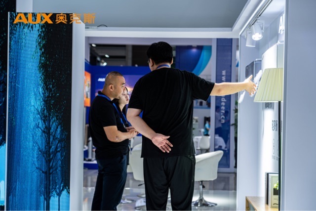 网络图片(侵删) 网络图片(侵删)