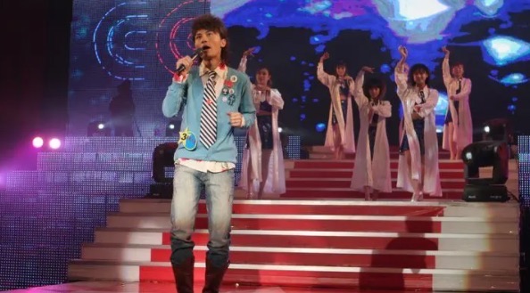 网络图片(侵删) 网络图片(侵删)