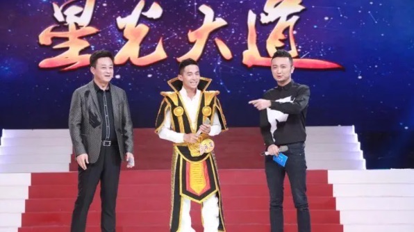 网络图片(侵删) 网络图片(侵删)