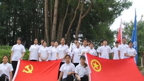 网络图片(侵删) 网络图片(侵删)