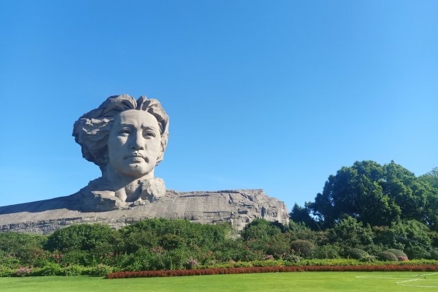 网络图片(侵删) 网络图片(侵删)