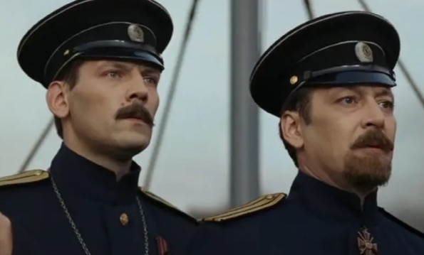 网络图片(侵删) 网络图片(侵删)