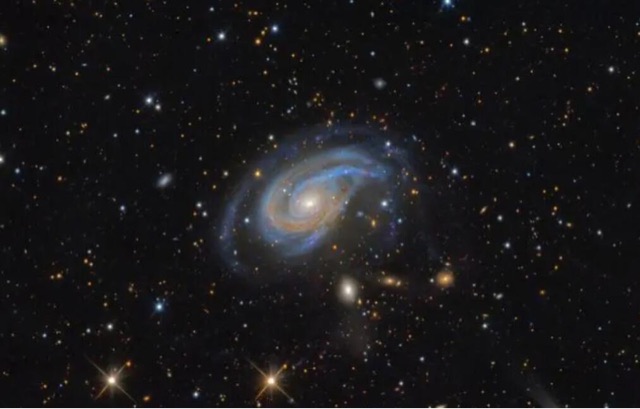 网络图片(侵删) 网络图片(侵删)