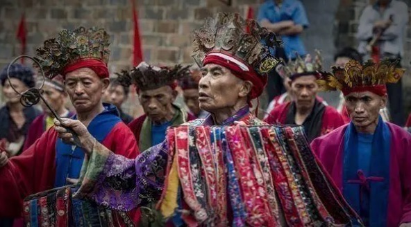 网络图片(侵删) 网络图片(侵删)