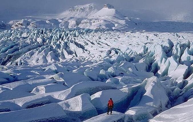网络图片(侵删) 网络图片(侵删)