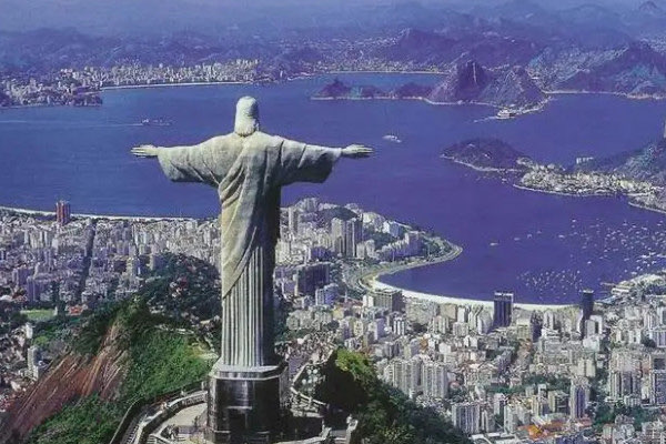 网络图片(侵删) 网络图片(侵删)