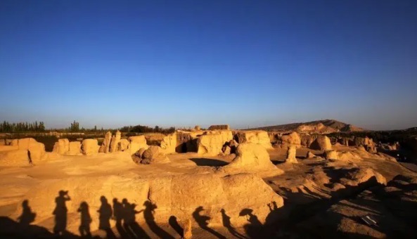 网络图片(侵删) 网络图片(侵删)