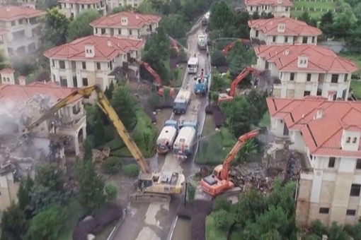 网络图片(侵删) 网络图片(侵删)