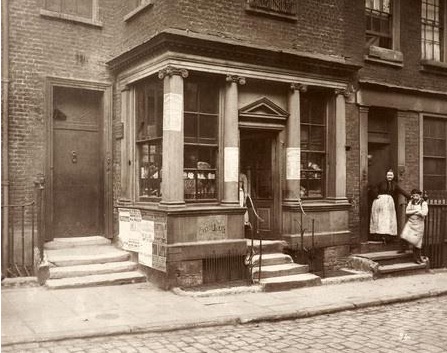 网络图片(侵删) 网络图片(侵删)