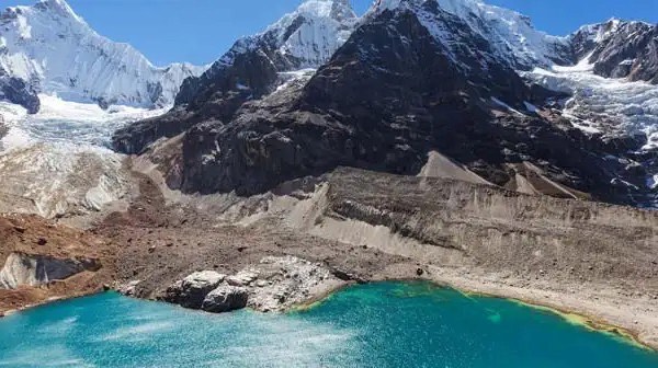 网络图片(侵删) 网络图片(侵删)