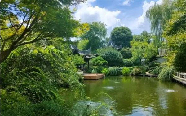 网络图片(侵删) 网络图片(侵删)