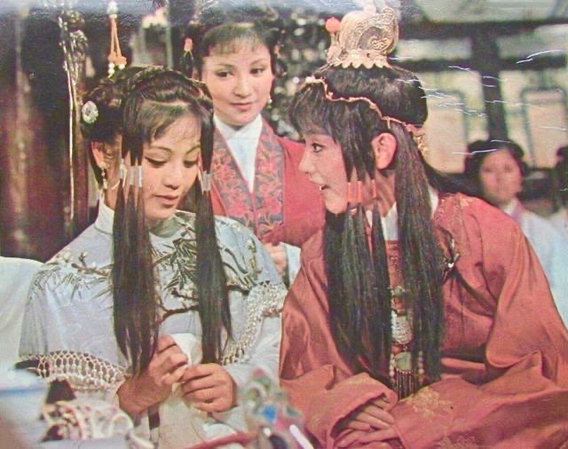 网络图片(侵删) 网络图片(侵删)