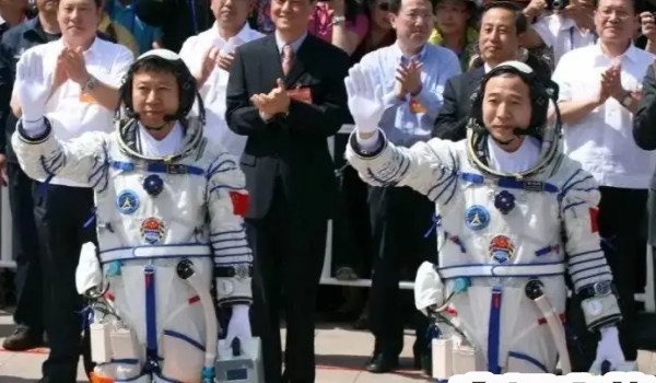 网络配图 网络配图