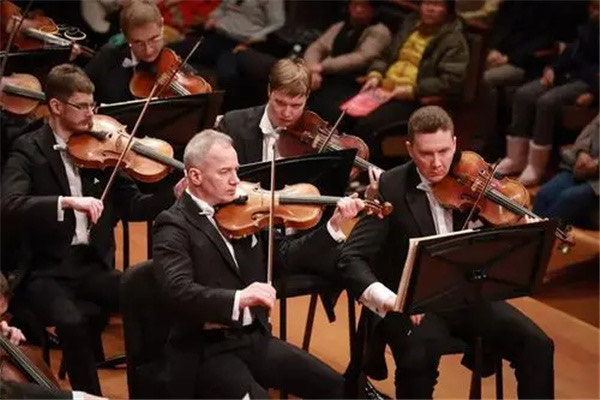 网络图片(侵删) 网络图片(侵删)