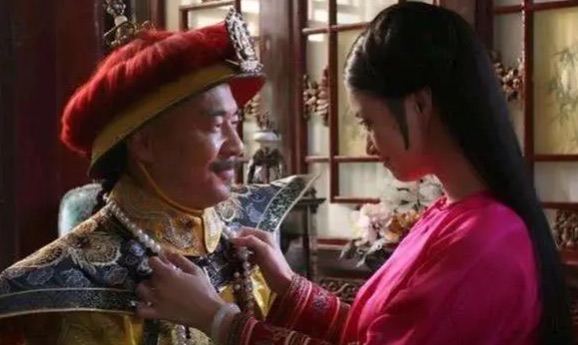 网络图片(侵删) 网络图片(侵删)