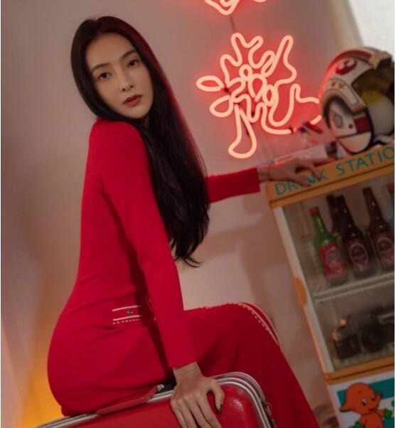 网络图片(侵删) 网络图片(侵删)