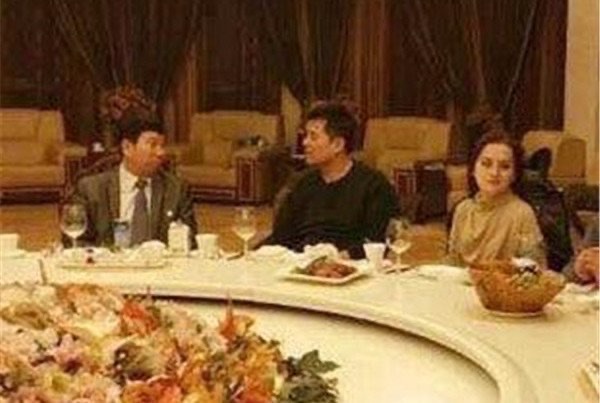 网络图片(侵删) 网络图片(侵删)