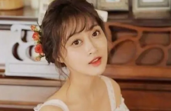 网络图片(侵删) 网络图片(侵删)