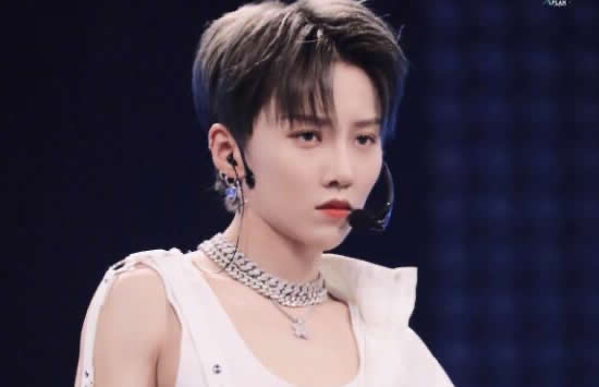 网络图片(侵删) 网络图片(侵删)