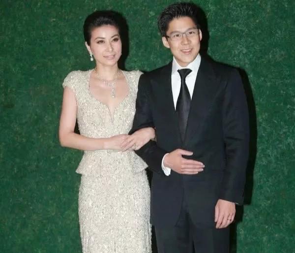 网络图片(侵删) 网络图片(侵删)