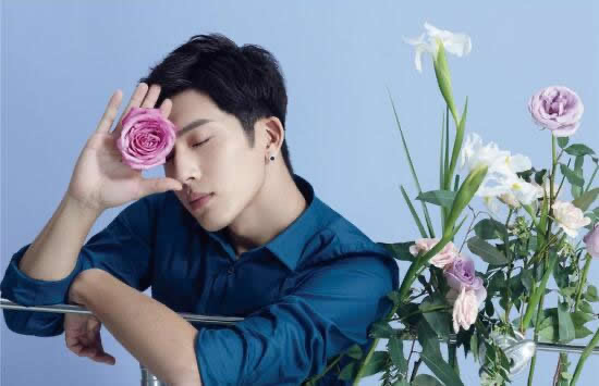 网络图片(侵删) 网络图片(侵删)