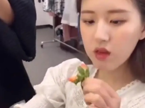 网络图片(侵删) 网络图片(侵删)