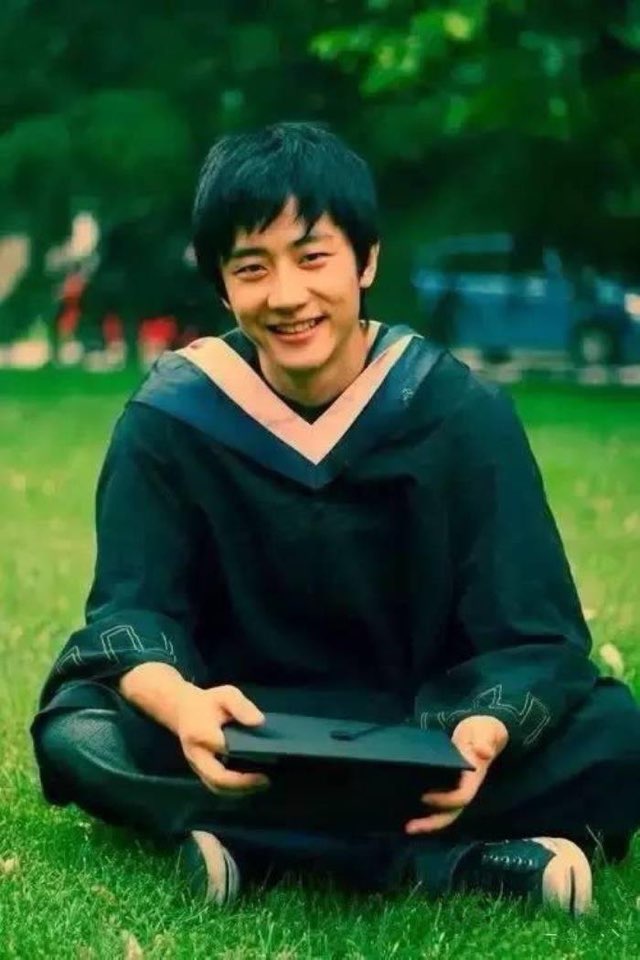 网络图片(侵删) 网络图片(侵删)