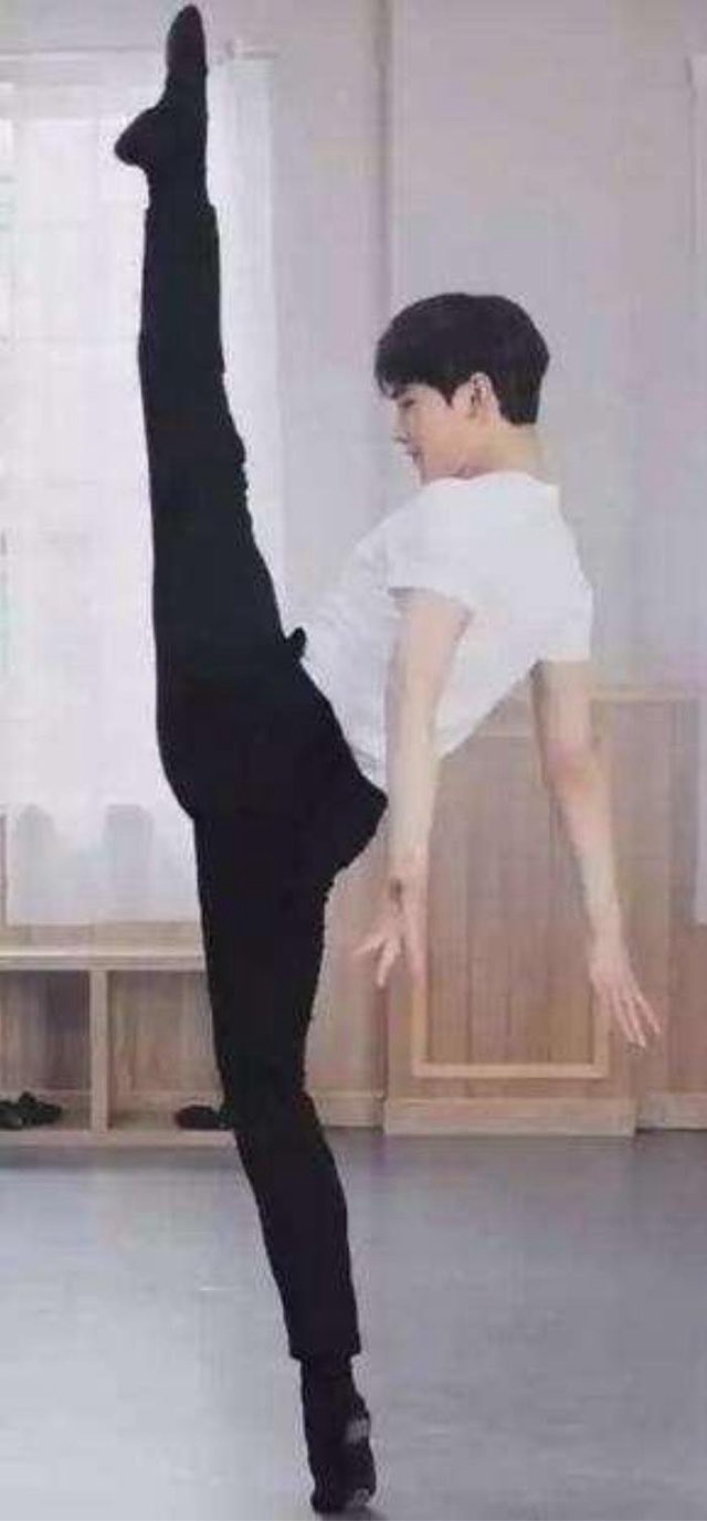 网络图片(侵删) 网络图片(侵删)