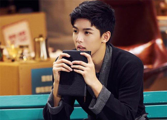 网络图片(侵删) 网络图片(侵删)