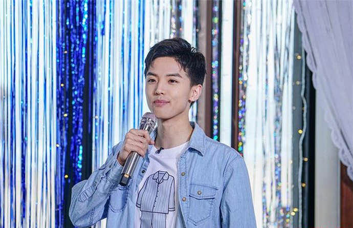 网络图片(侵删) 网络图片(侵删)