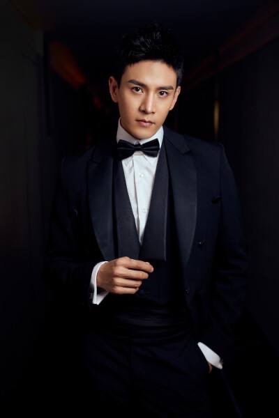 网络图片(侵删) 网络图片(侵删)